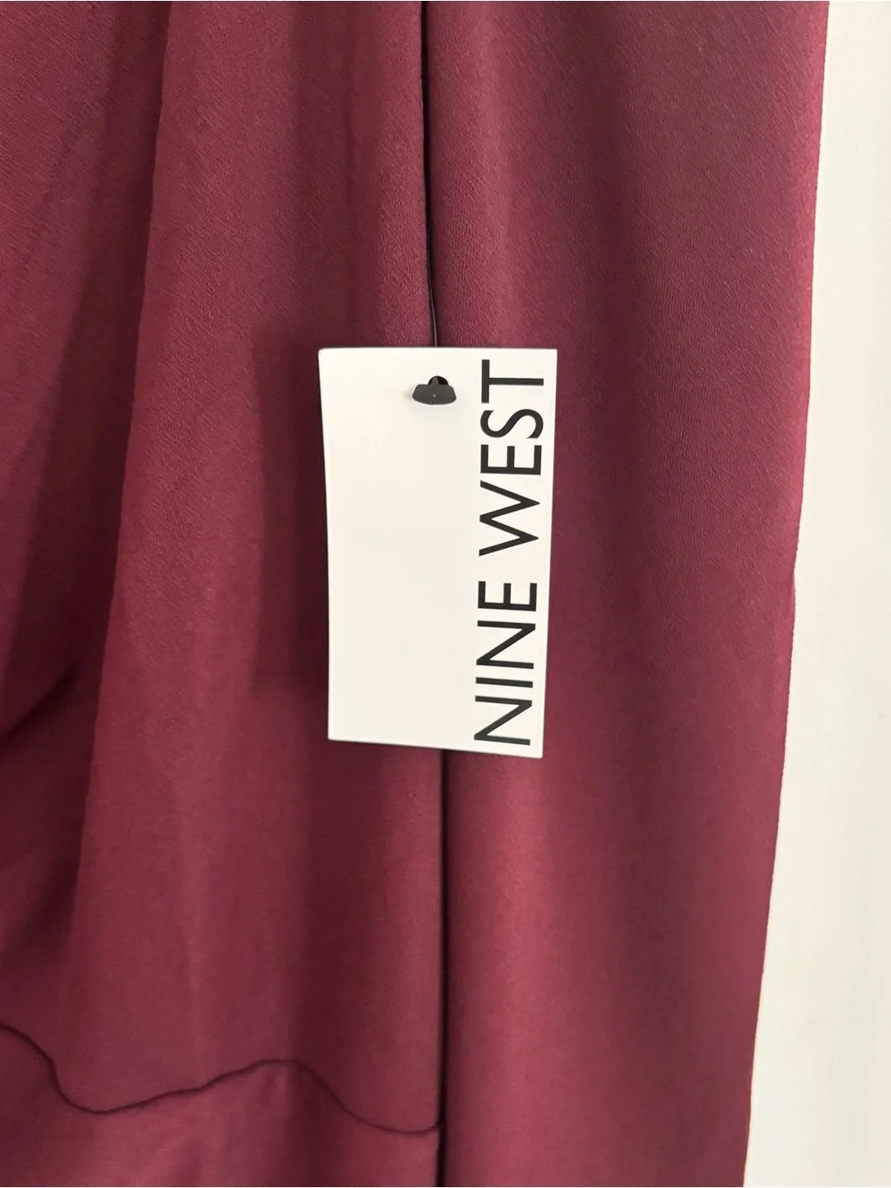 NWT Nine West Burgundy Twist Front Puff Sleeve Top Medium